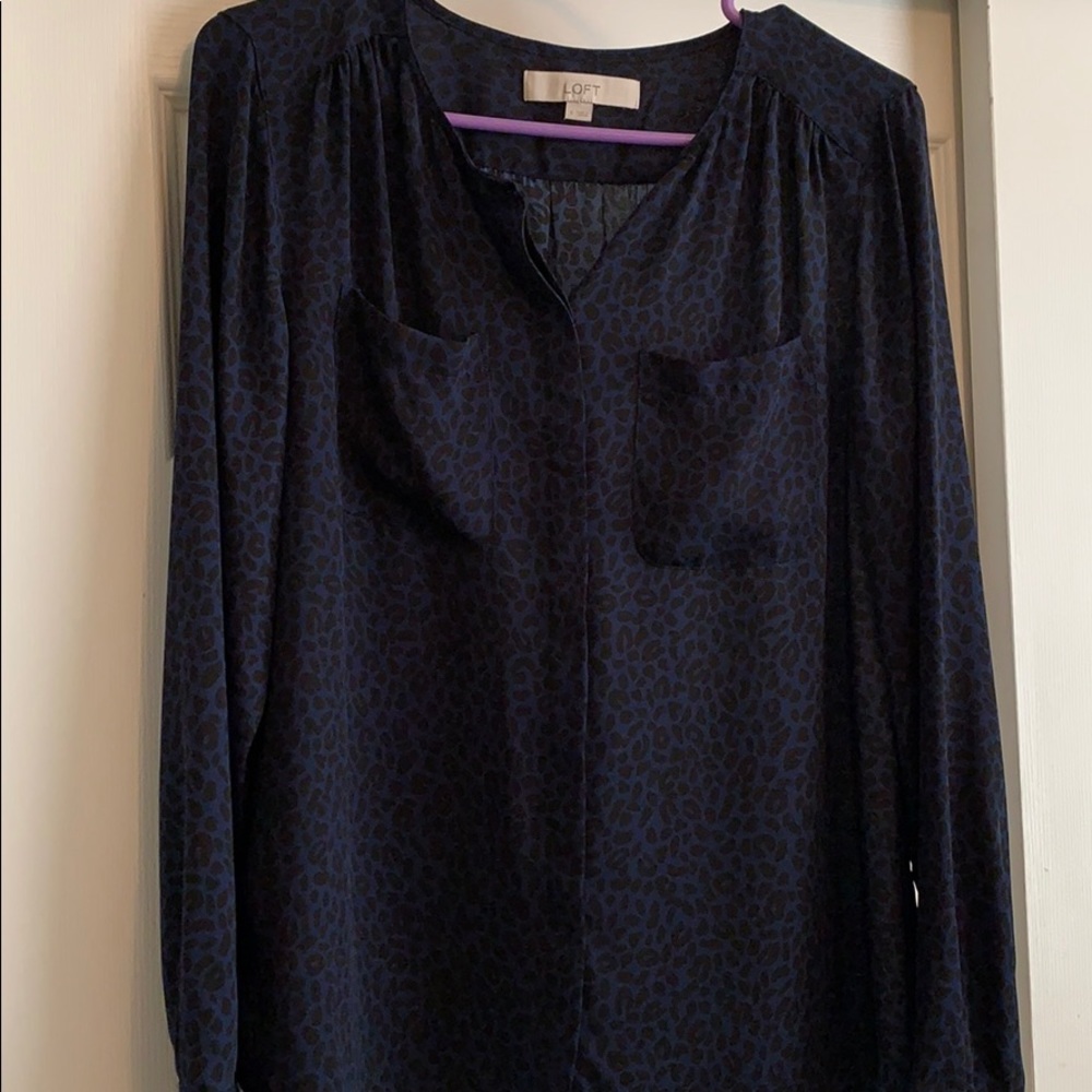 Beautiful Loft long sleeve blue and black blouse!